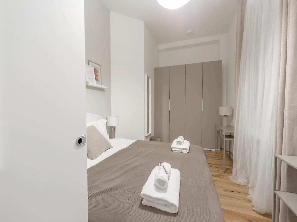 The Best Rent - Apartments In Corso Di Porta Vittoria Milan