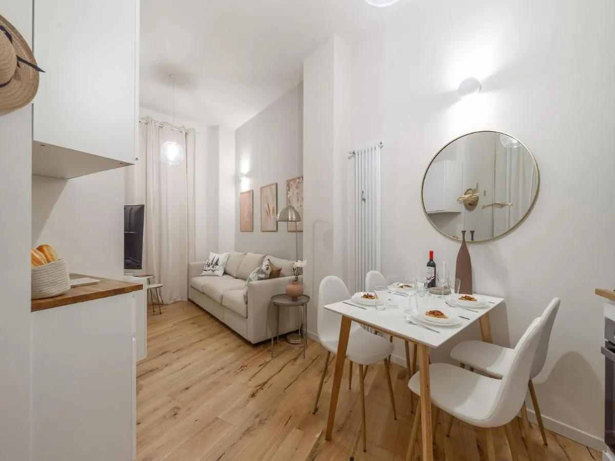 The Best Rent - Apartments In Corso Di Porta Vittoria Milan