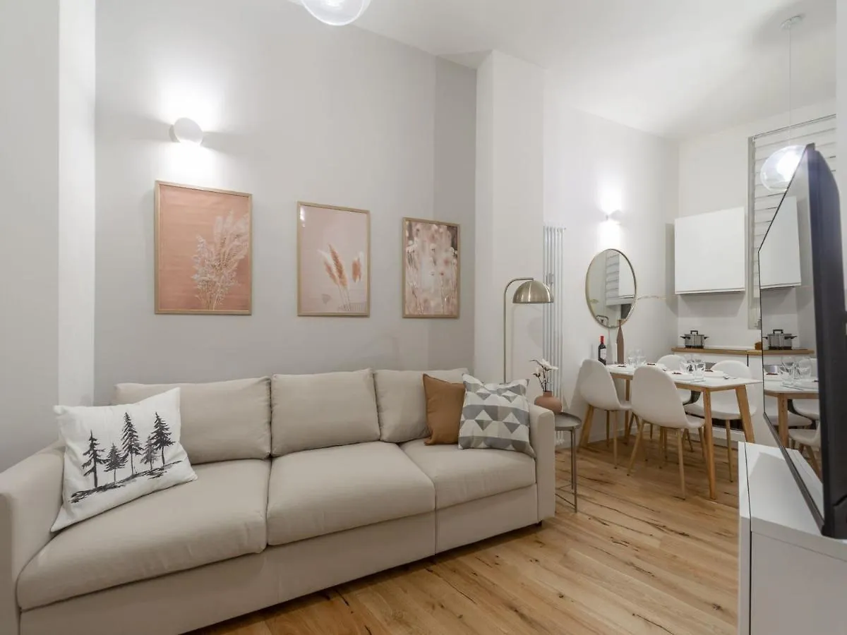 The Best Rent - Apartments In Corso Di Porta Vittoria Milan